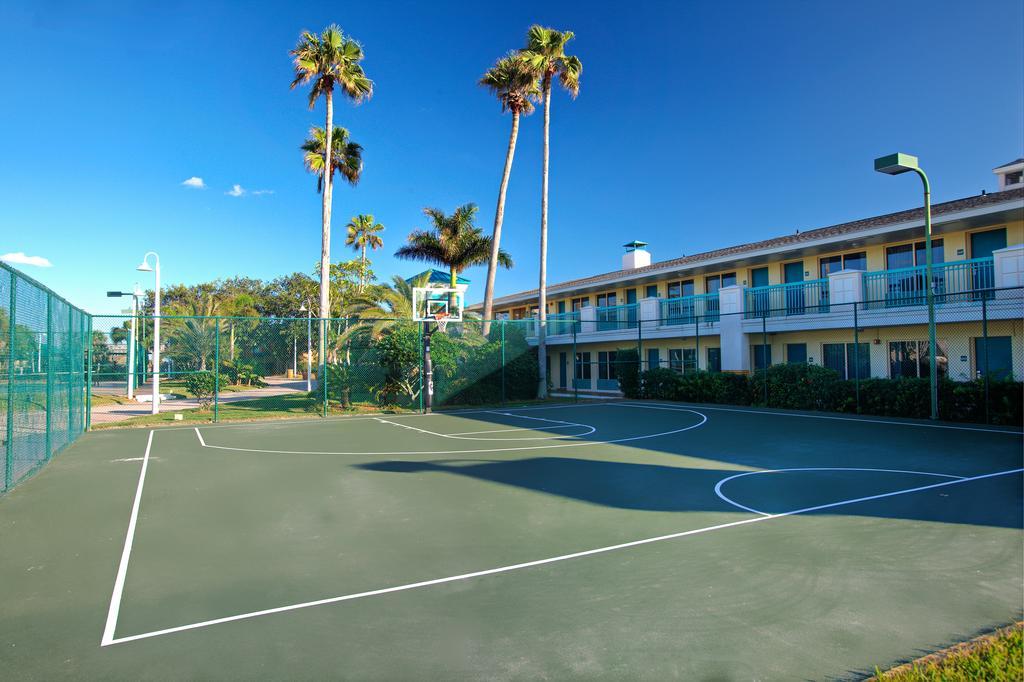 International Palms Resort & Conference Center קוקו ביץ' מראה חיצוני תמונה